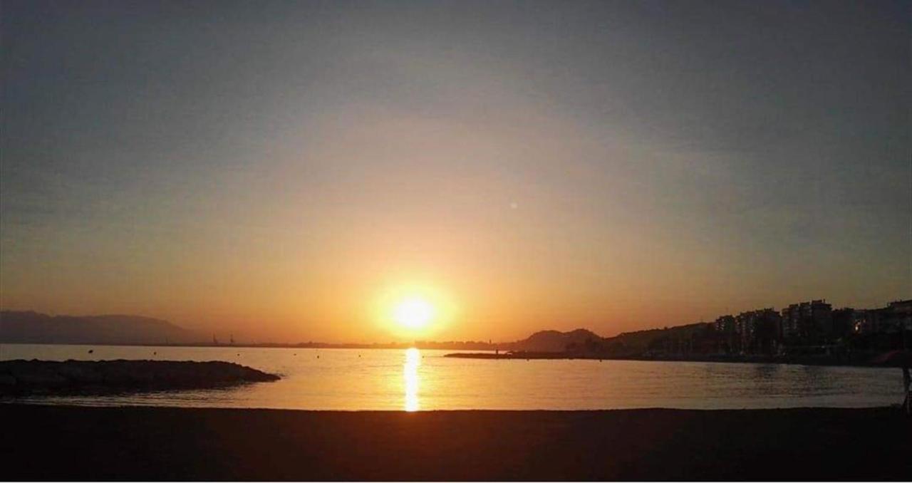 Malaga Alcoleaアパートメント エクステリア 写真